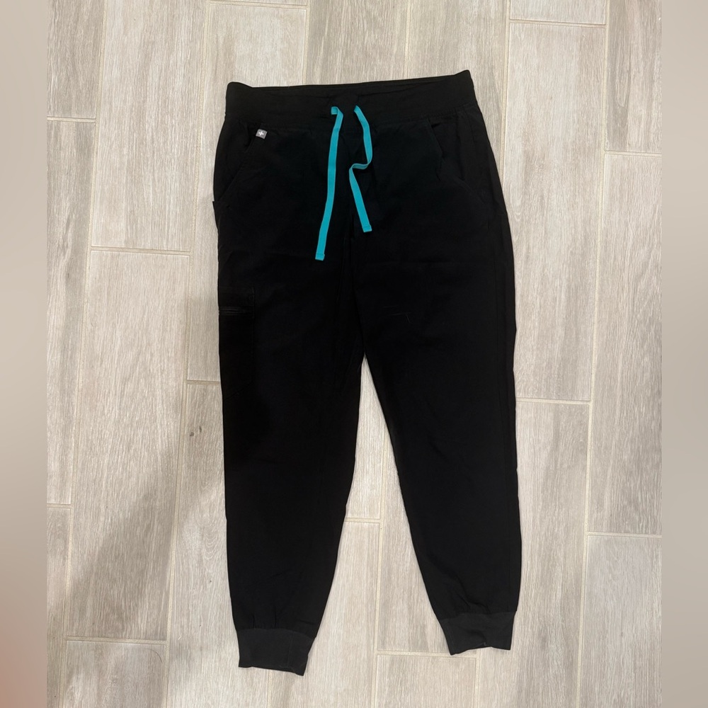Figs fionlite Zamora scrub pants